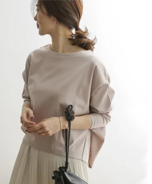 コットンタックプルオーバー