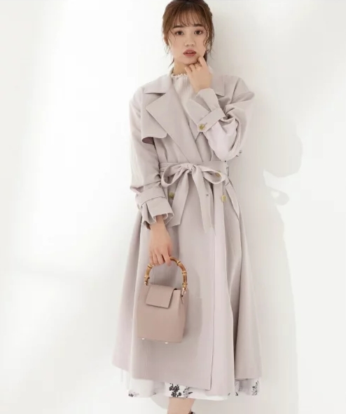 ボリュームスリーブとろみトレンチコート