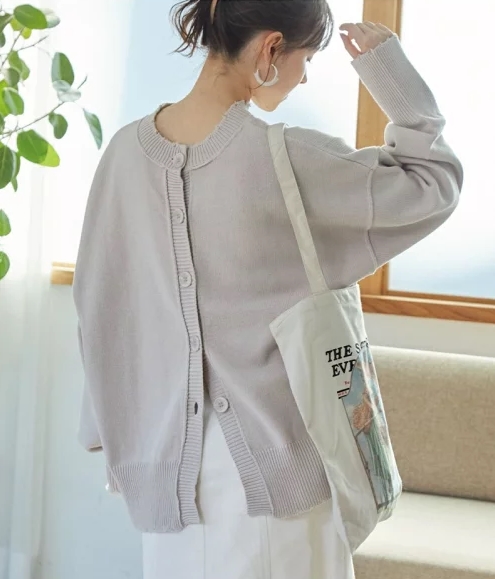 ダメージ加工ニットカーディガン