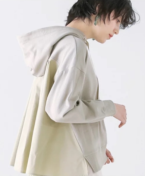 バックシャンパーカープルオーバー