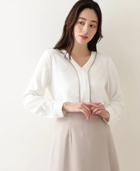 バイカラーVネックブラウス