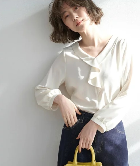 ストレッチジョーゼットフロントフリルブラウス