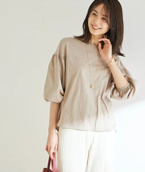 ブライトジャージギャザースリーブプルオーバー