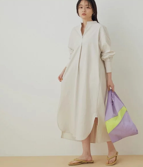 バックオープンバンドカラーワンピース