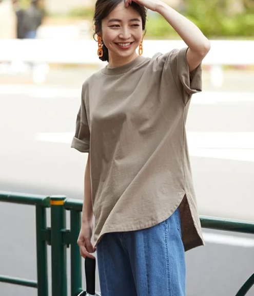 裾ラウンドビッグTシャツ