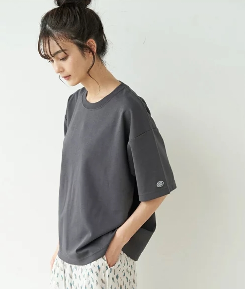 Tシャツ