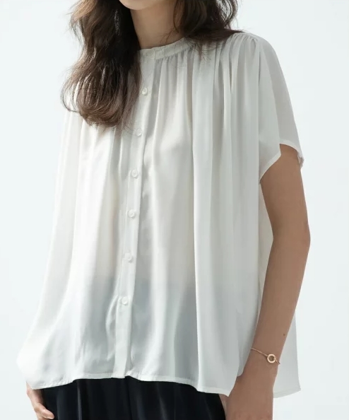 レアヘムバンドカラーブラウス