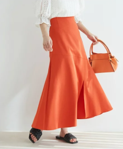 リネンライク釦アシンメトリースリットスカート