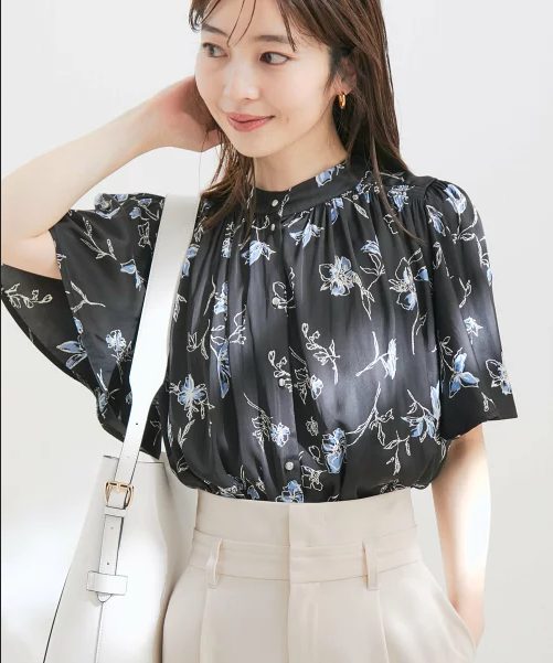 ViS 割繊サテンフリルスリーブブラウス