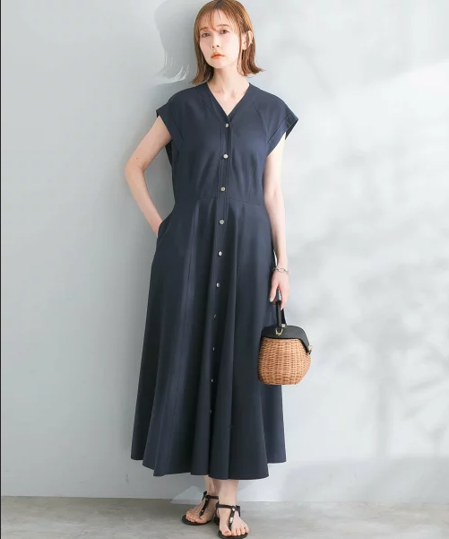 ROSSO ウエストシェイプVネックワンピース