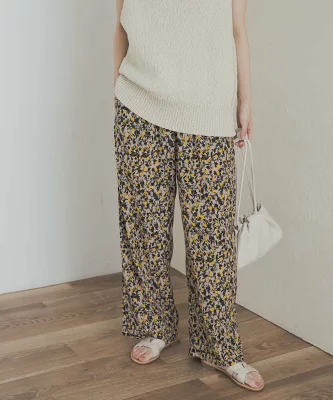 DOORS フラワープリントドライタッチリラックスパンツ